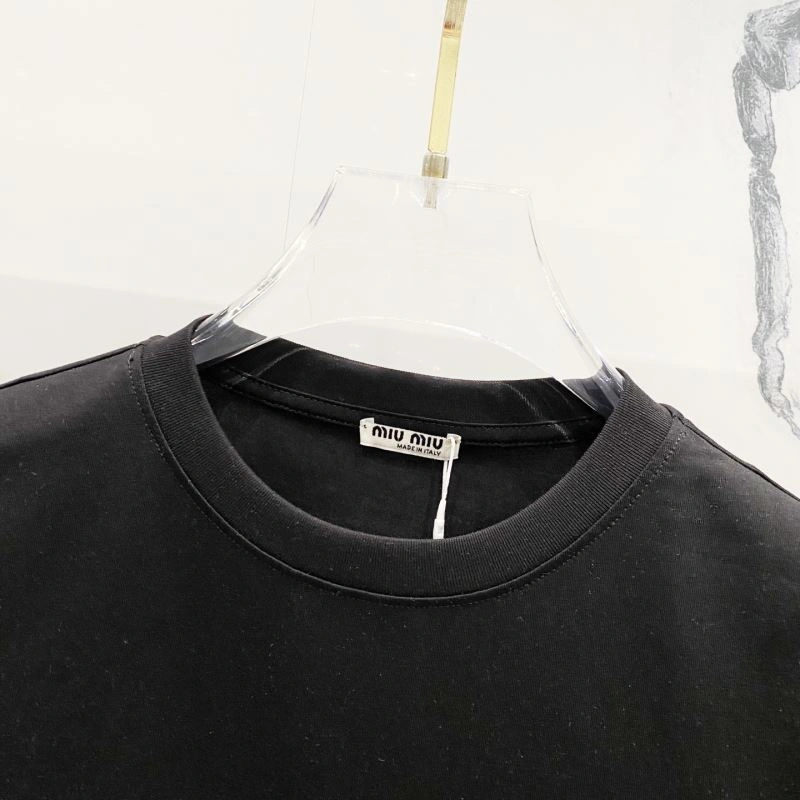 Breathable Miu Miu T-Shirts 162451
