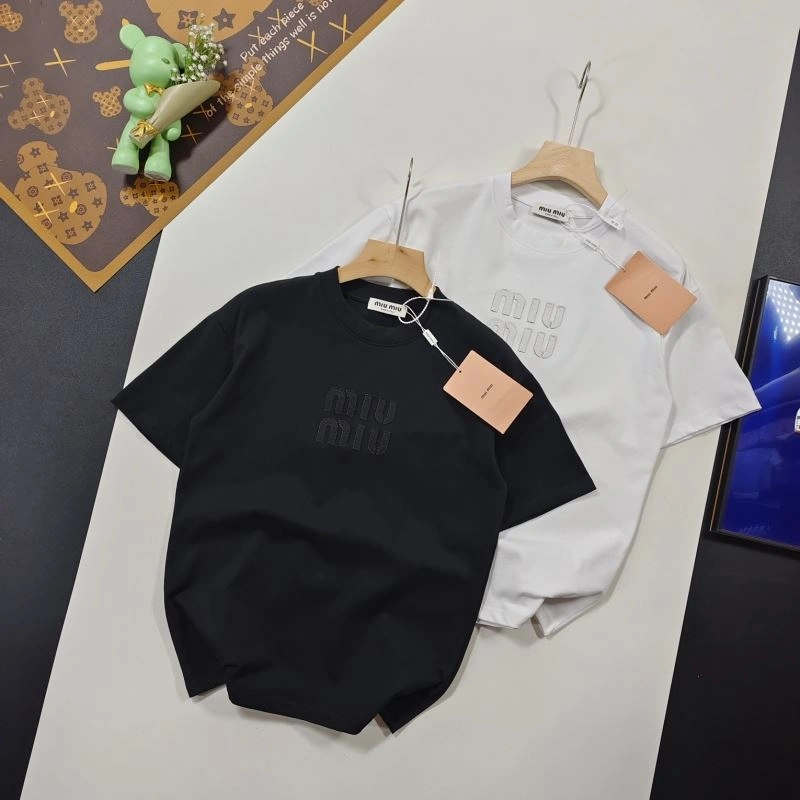 Miu Miu T-Shirts Chic 162448