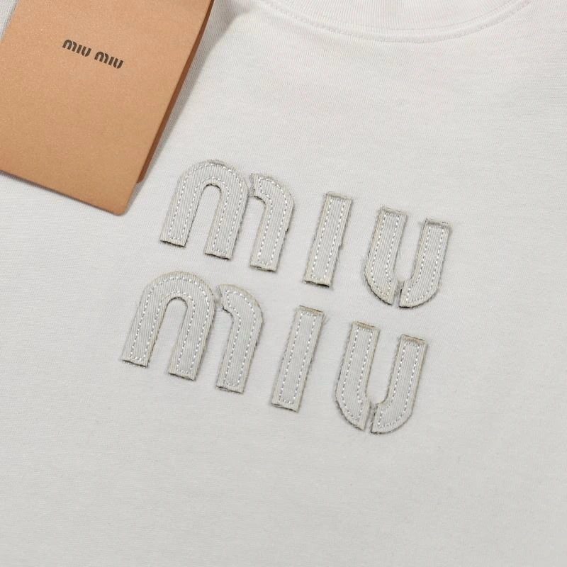 Miu Miu T-Shirts Chic 162448