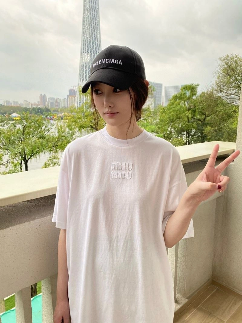 Miu Miu T-Shirts Chic 162448