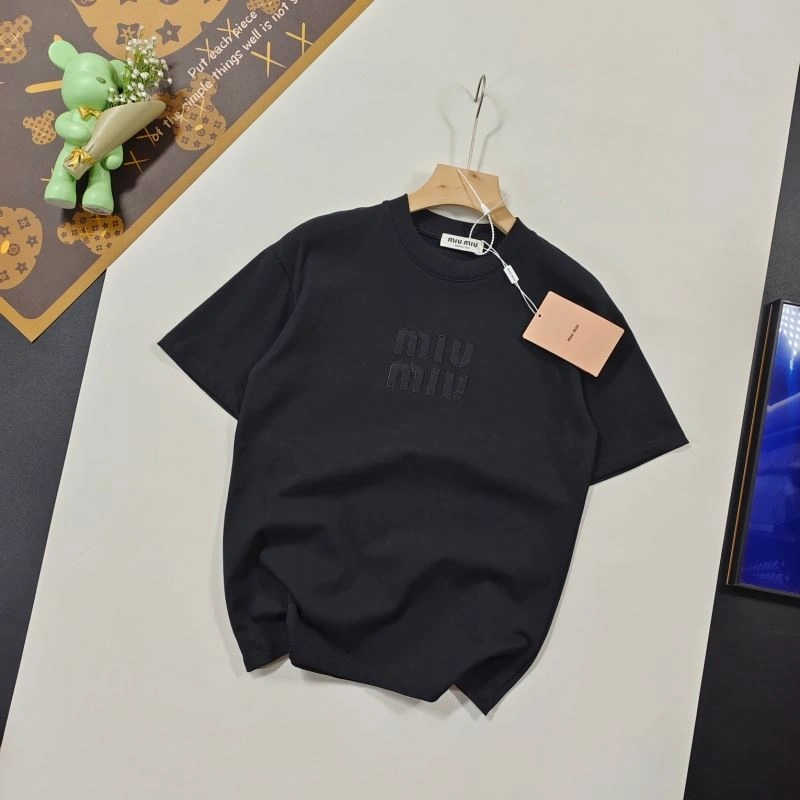 Miu Miu T-Shirts Chic 162448