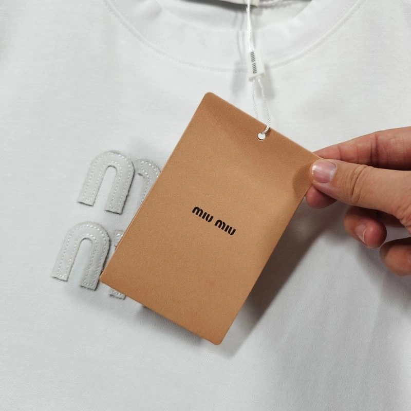 Miu Miu T-Shirts Chic 162448