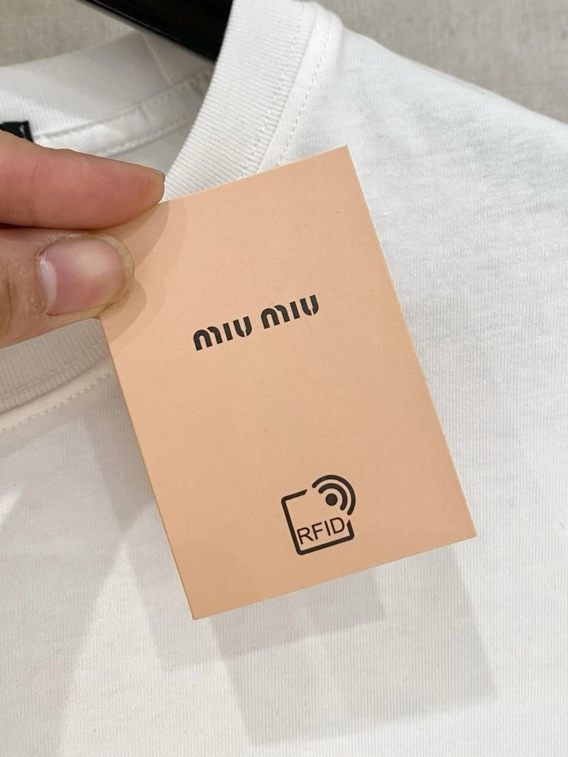 Miu Miu T-Shirts Elegant 161367