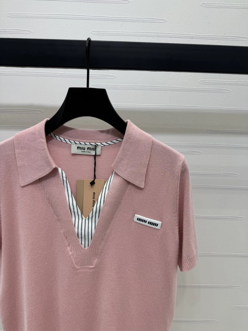 Miu Miu T-Shirts Resilient 151101