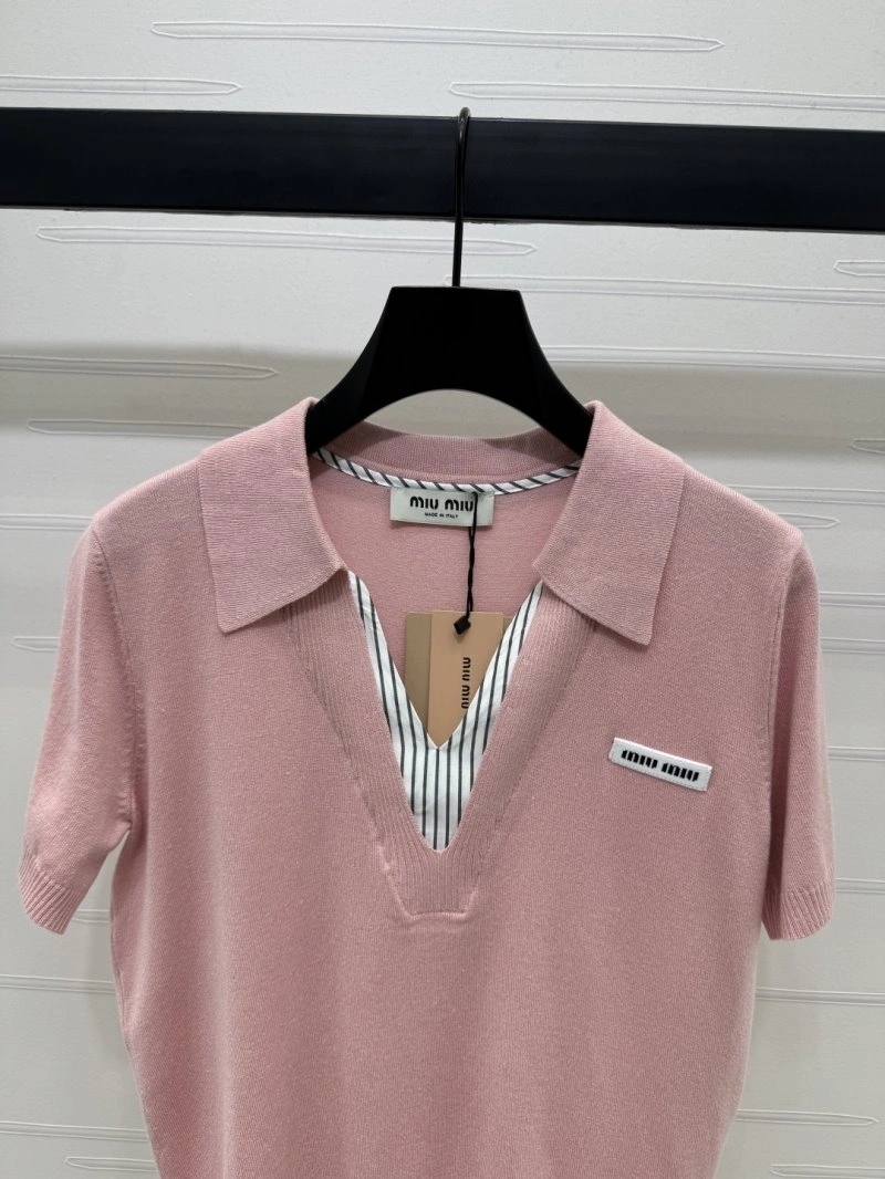 Miu Miu T-Shirts Resilient 151101
