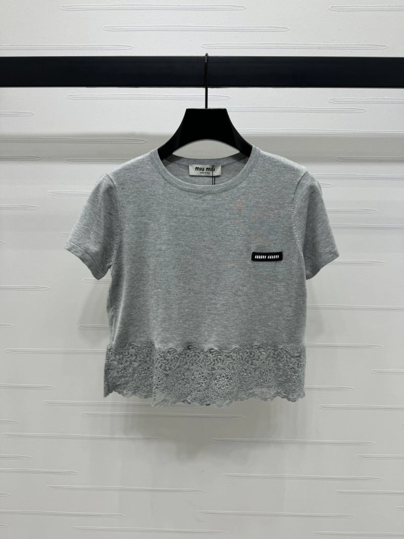 Versatile Miu Miu T-Shirts 151086