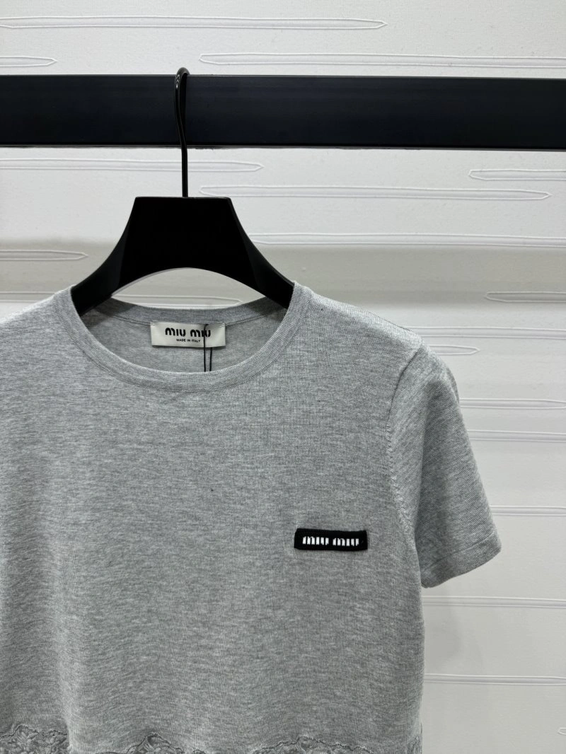 Versatile Miu Miu T-Shirts 151086
