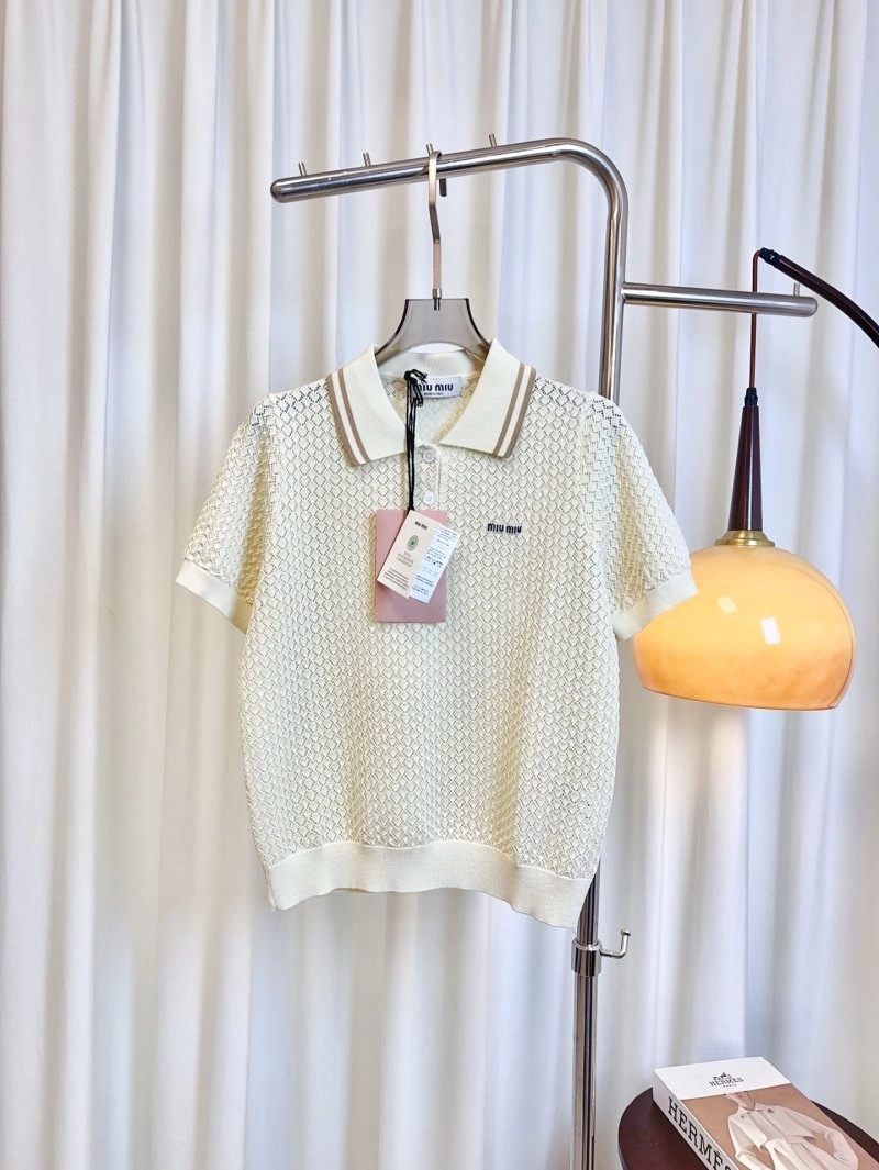 Miu Miu T-Shirts Resilient 151082