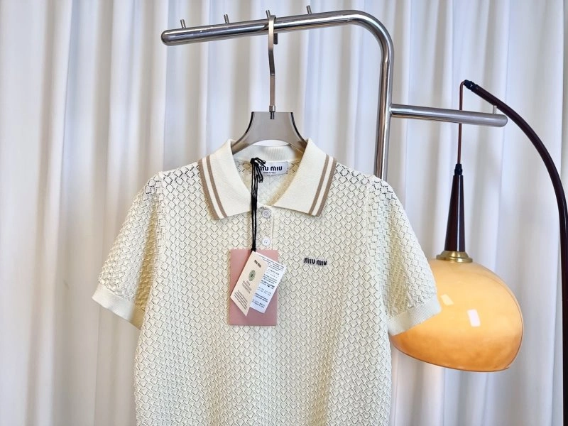 Miu Miu T-Shirts Resilient 151082
