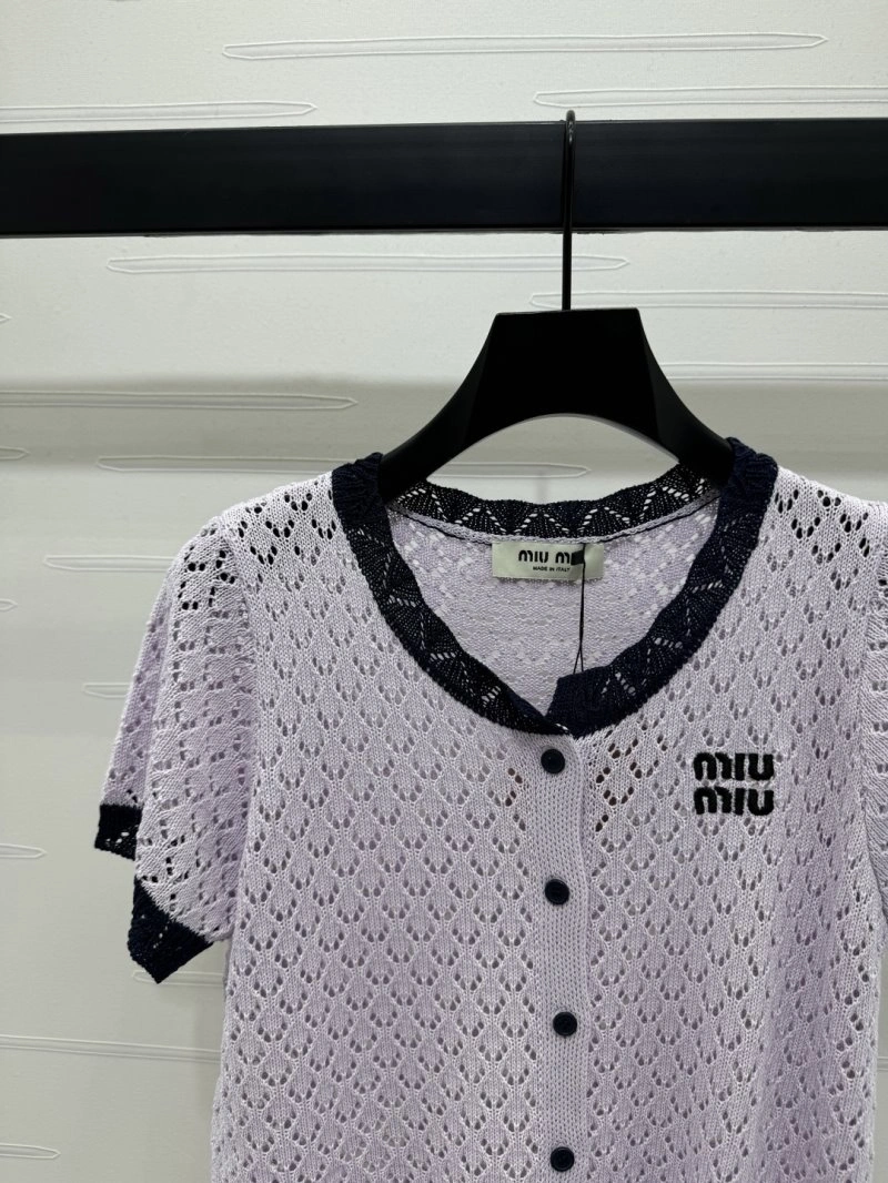 Miu Miu T-Shirts Lightweight 151085