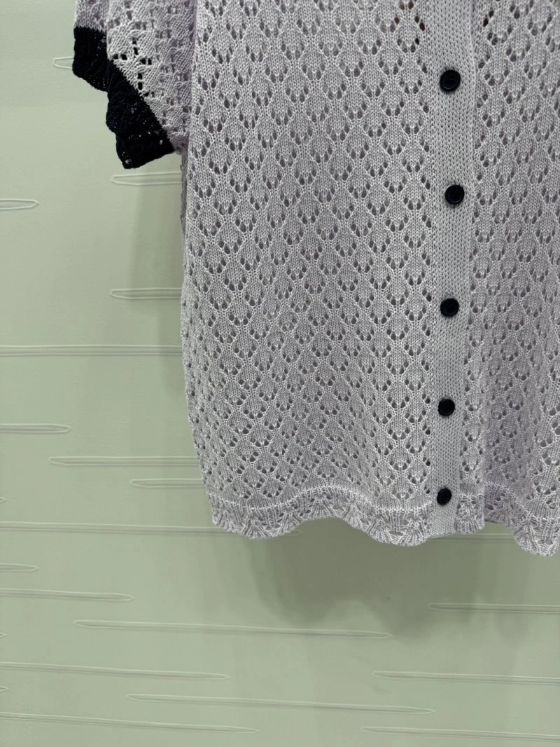 Miu Miu T-Shirts Lightweight 151085