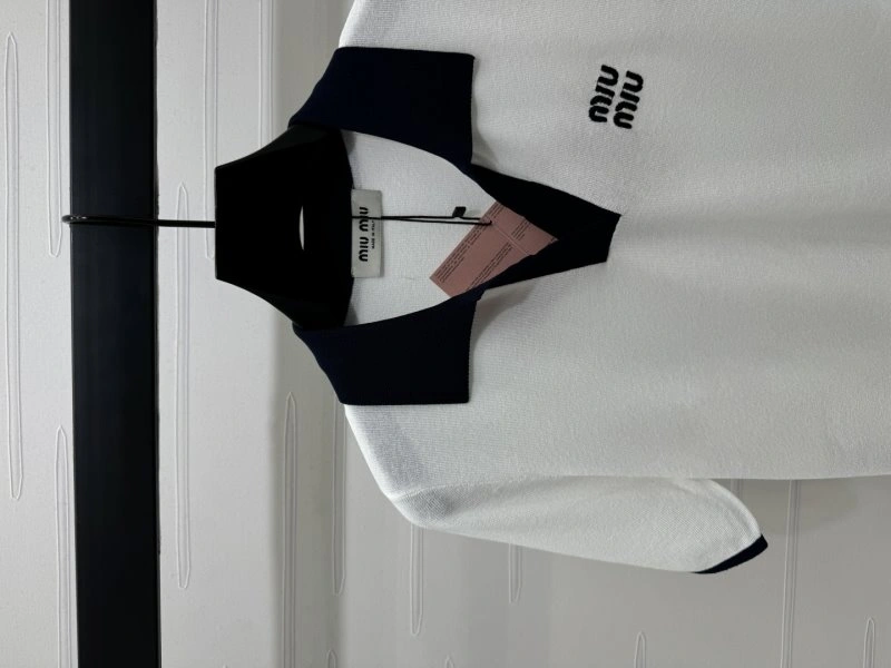 Miu Miu T-Shirts GoAnywhere 151083