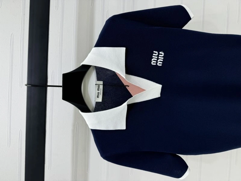 Miu Miu T-Shirts Cozy 151106