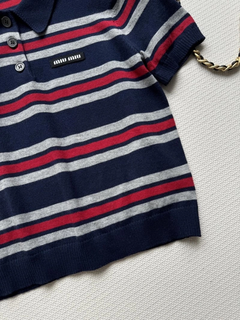 Miu Miu T-Shirts Effortless 151045