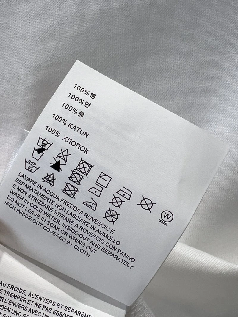 Miu Miu T-Shirts WaterResistant 151060