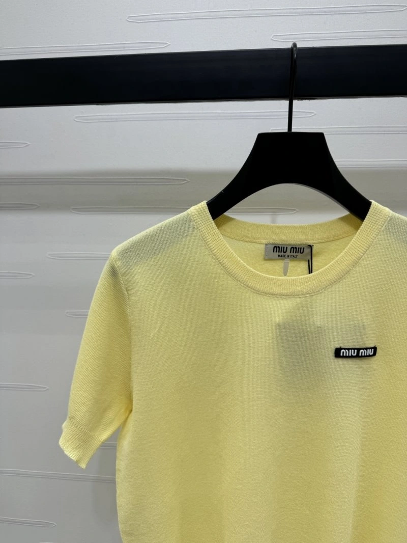 ModernLook Miu Miu T-Shirts 151041