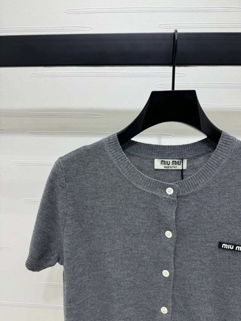 Miu Miu T-Shirts Stylish 151037