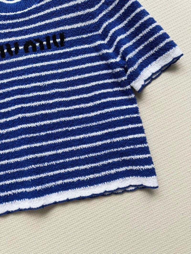 Miu Miu T-Shirts Breathable 150999