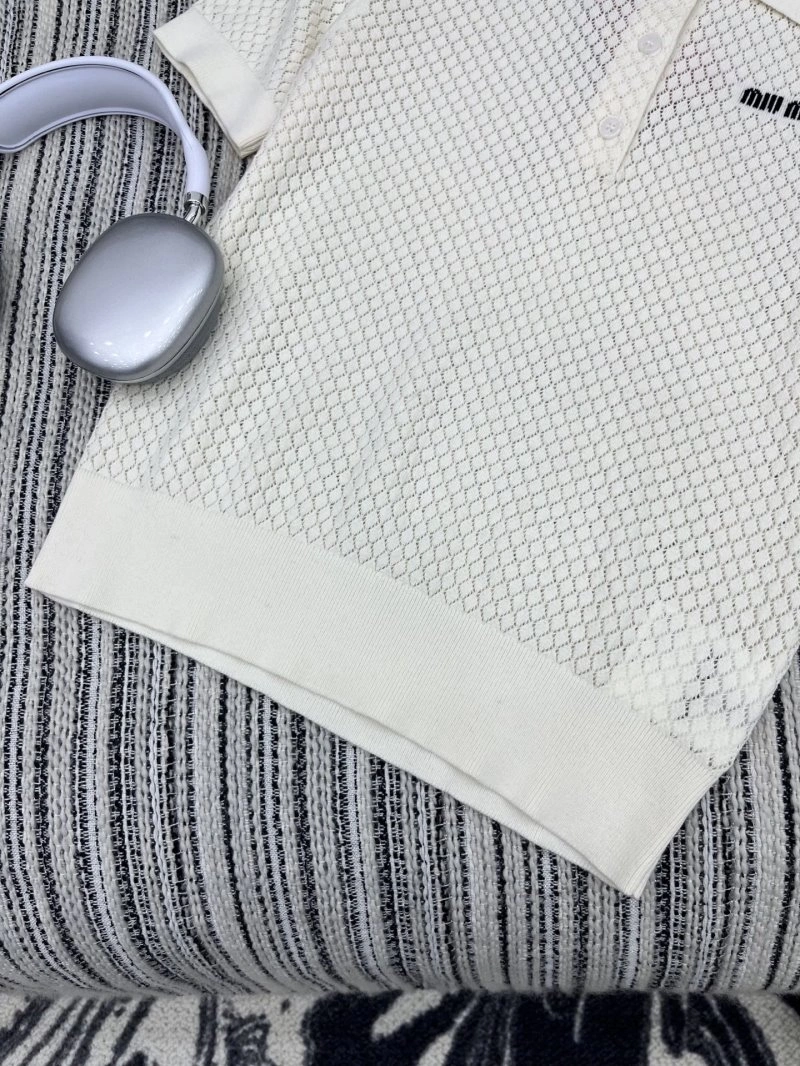 Seasonal Miu Miu T-Shirts 150994