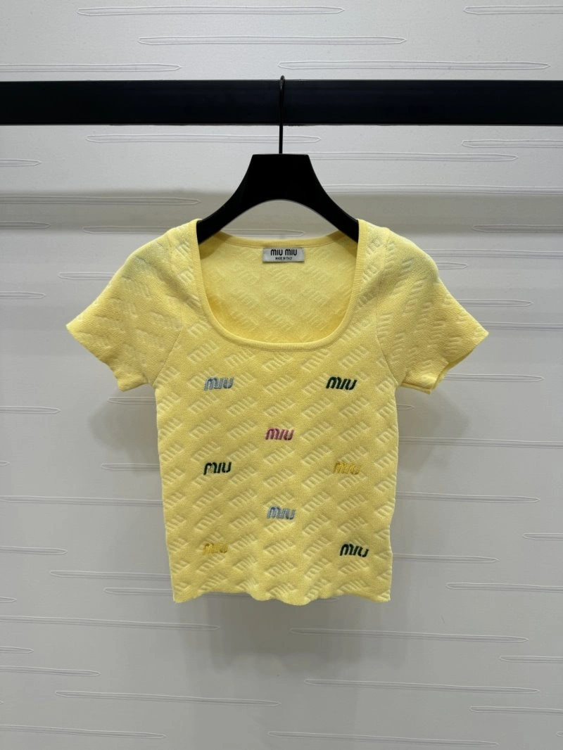 Miu Miu T-Shirts Casual 156228