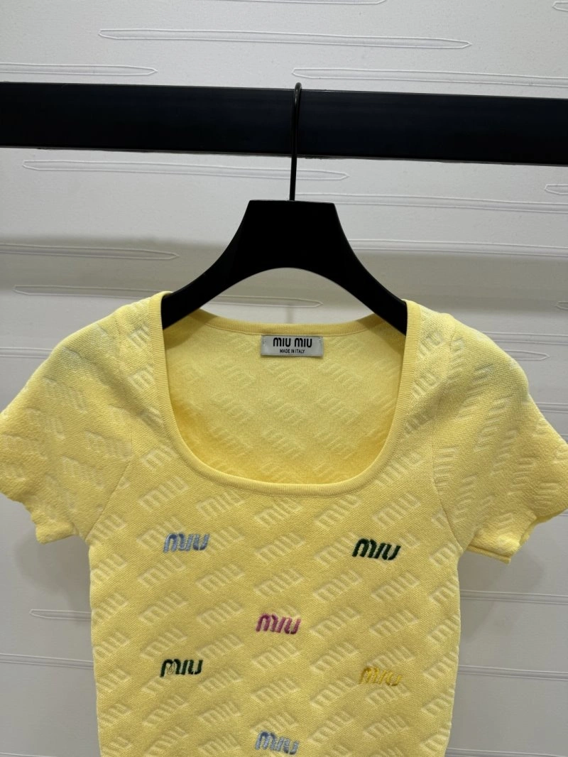 Miu Miu T-Shirts Casual 156228