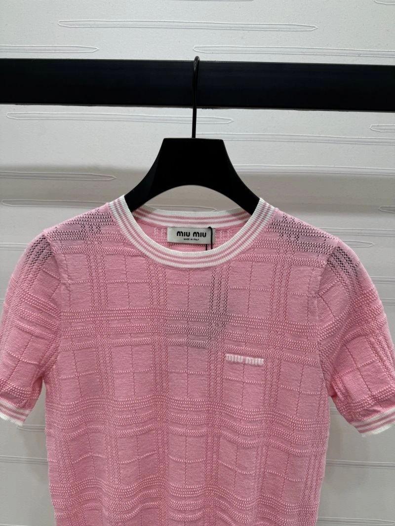 Miu Miu T-Shirts Elegant 156225