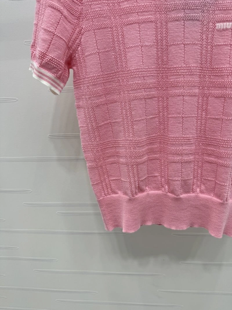 Miu Miu T-Shirts Elegant 156225