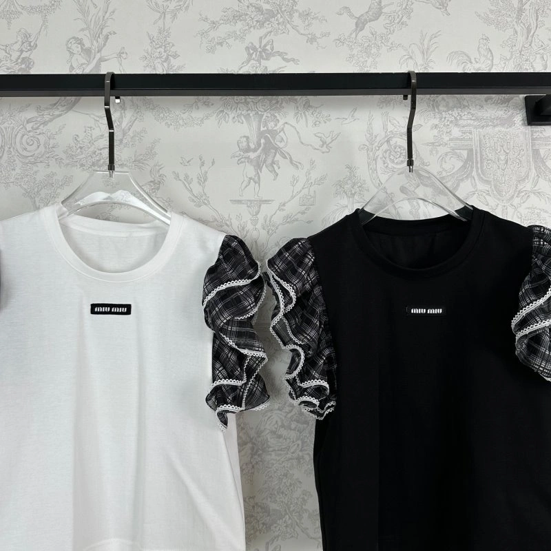 Miu Miu T-Shirts ModernLook 156217