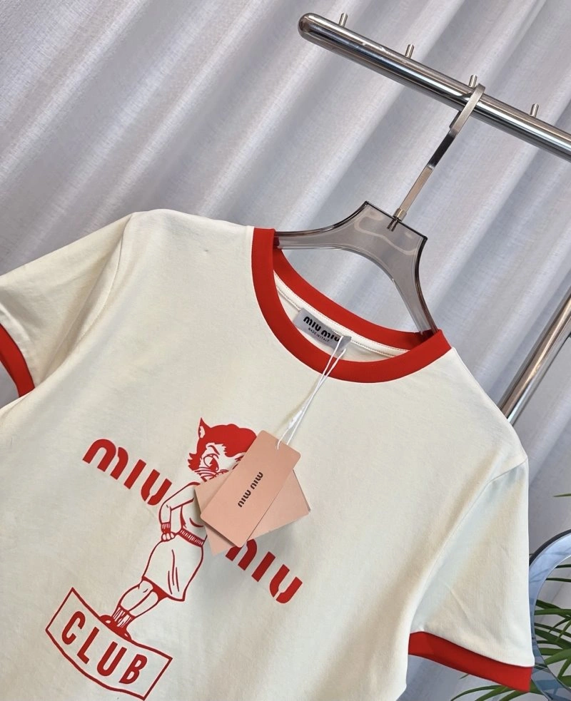 Miu Miu T-Shirts Sleek 156203