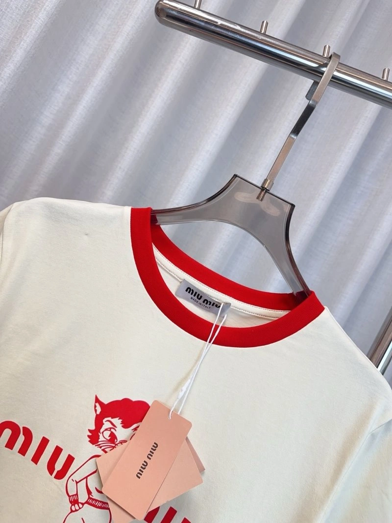 Miu Miu T-Shirts Sleek 156203