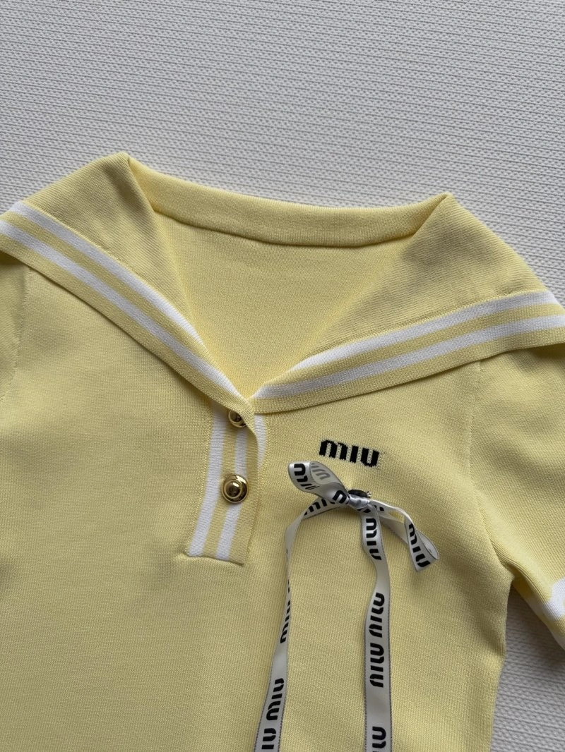 Breathable Miu Miu T-Shirts 156187
