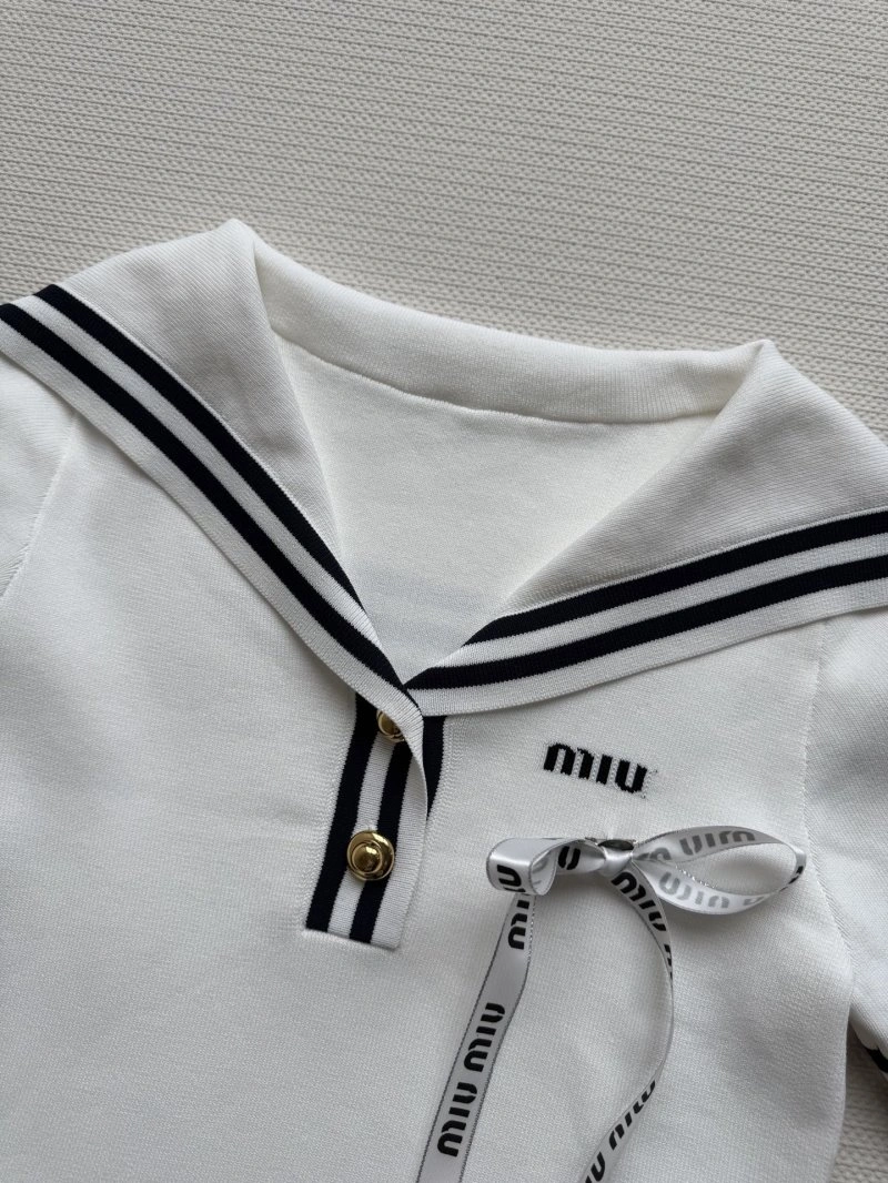 Miu Miu T-Shirts Premium 156190