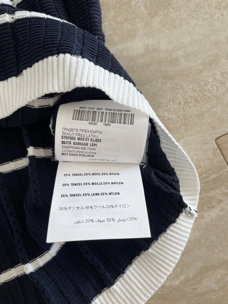 RelaxedFit Miu Miu T-Shirts 156196