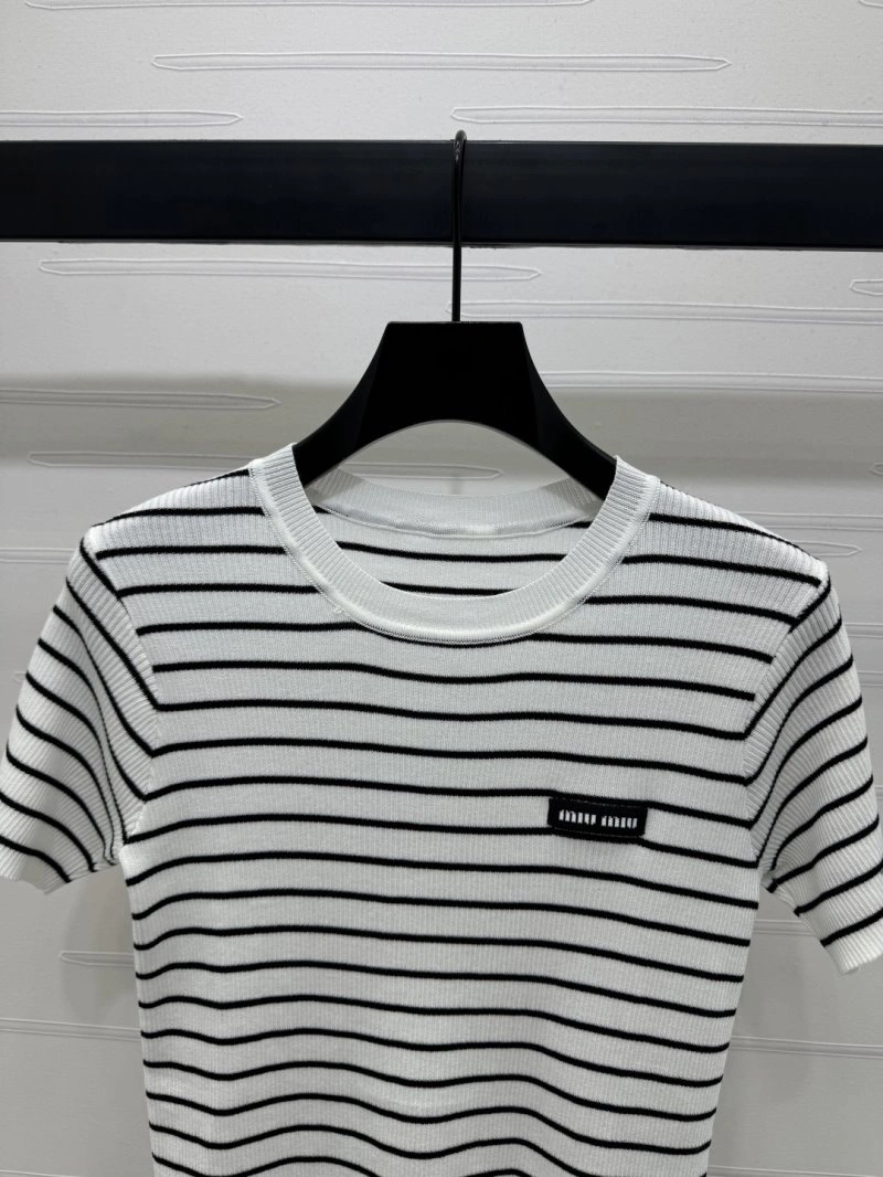 Miu Miu T-Shirts Flexible 156152