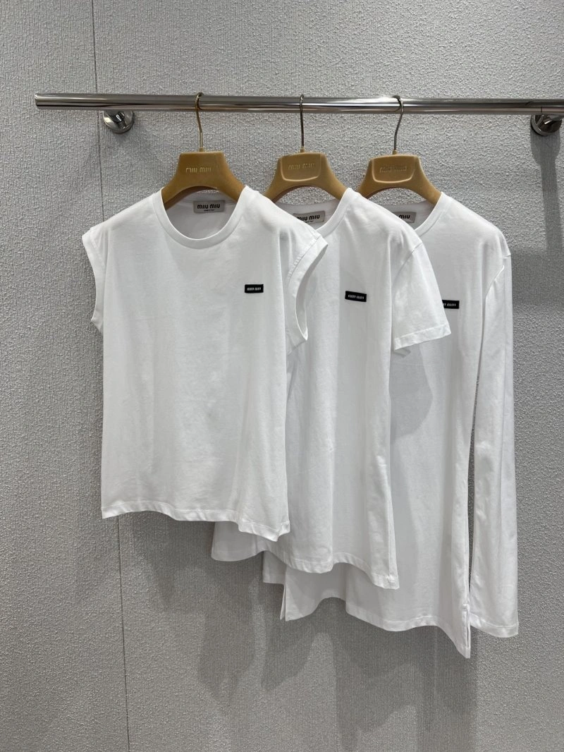 Miu Miu T-Shirts GoodFit 156133