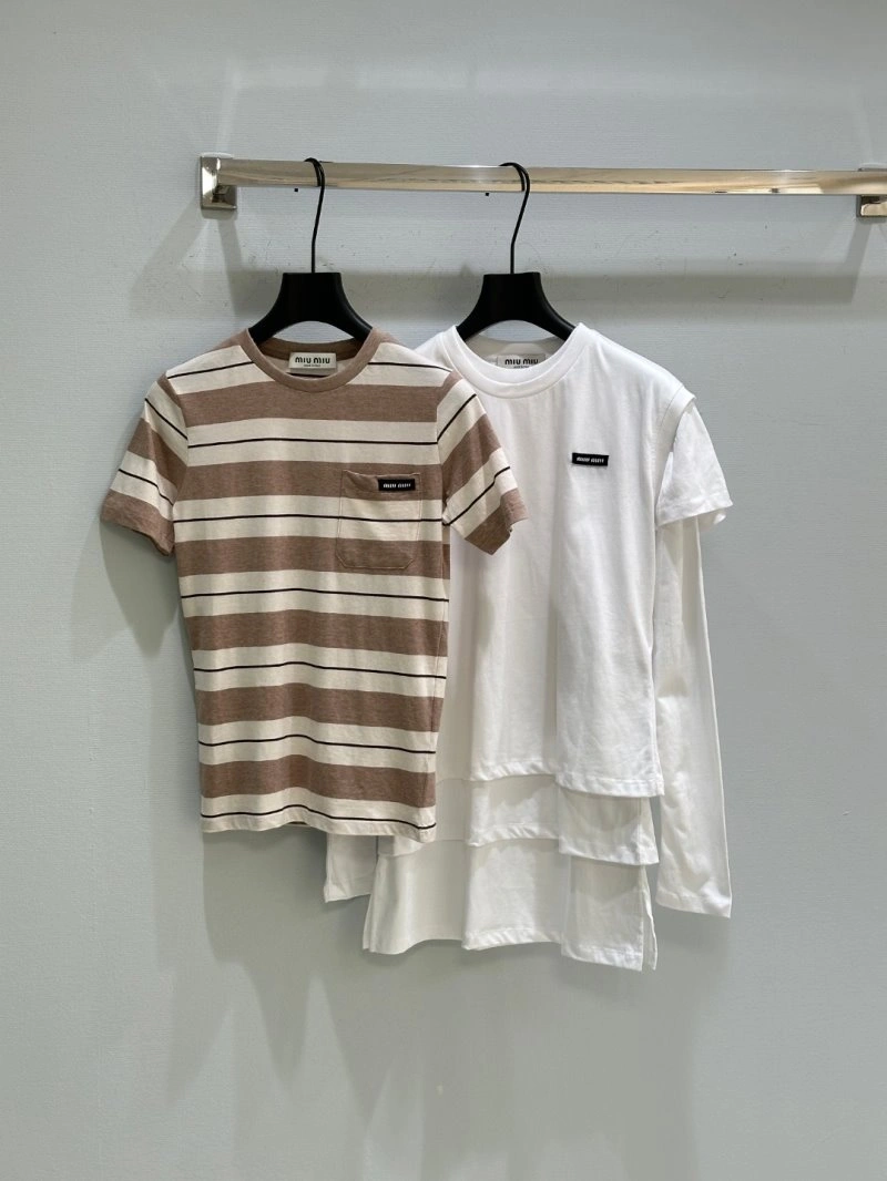Miu Miu T-Shirts Stylish 156173