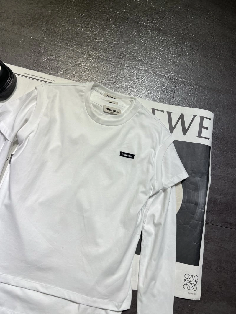 Miu Miu T-Shirts WeatherProof 156138