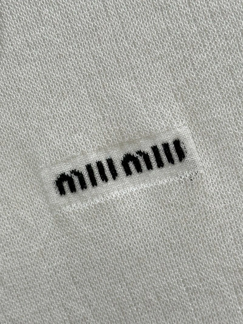 Miu Miu T-Shirts Sophisticated 156144