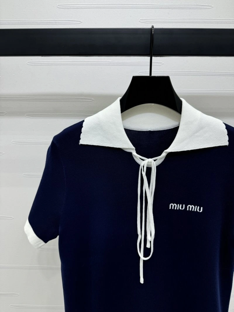 Miu Miu T-Shirts Resilient 156129