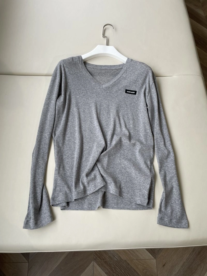Miu Miu T-Shirts Minimalist 156147