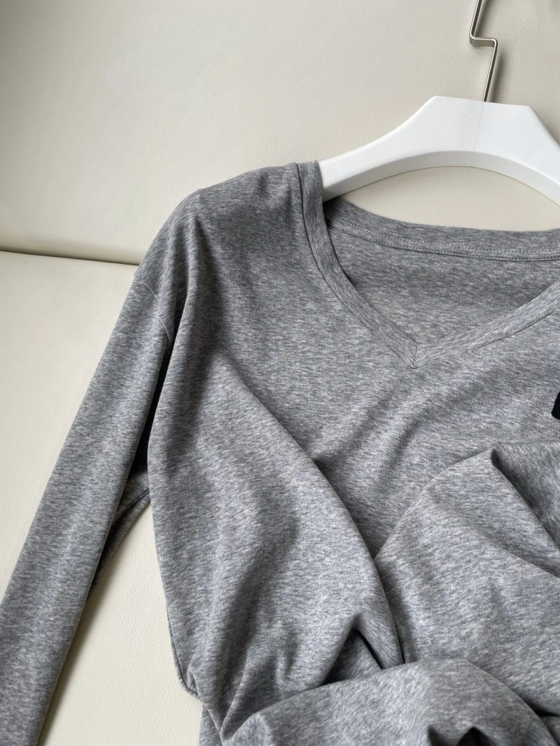 Miu Miu T-Shirts Minimalist 156147