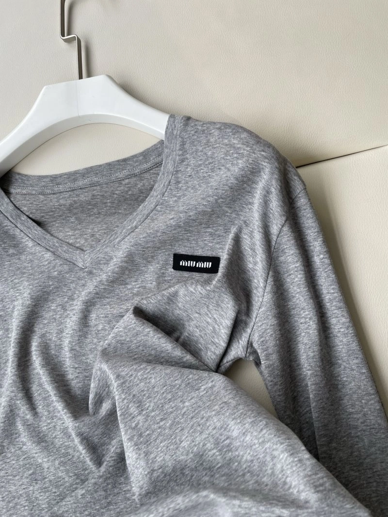 Miu Miu T-Shirts Minimalist 156147