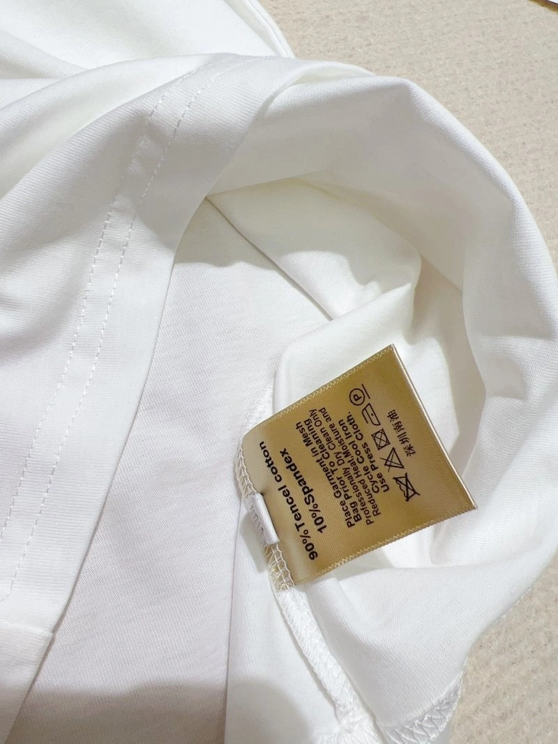 Miu Miu T-Shirts Minimalist 156110