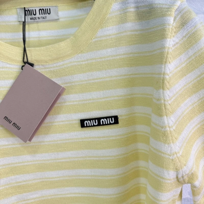 Miu Miu T-Shirts GoodFit 156123