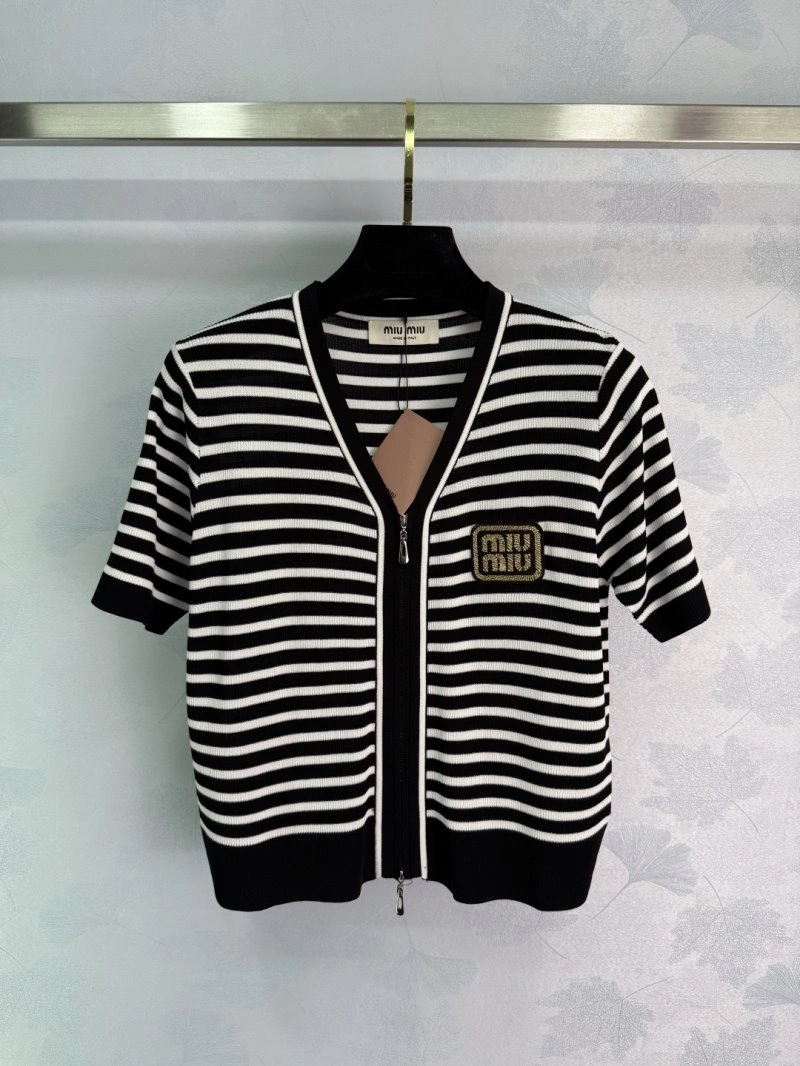 Miu Miu T-Shirts Breathable 156092