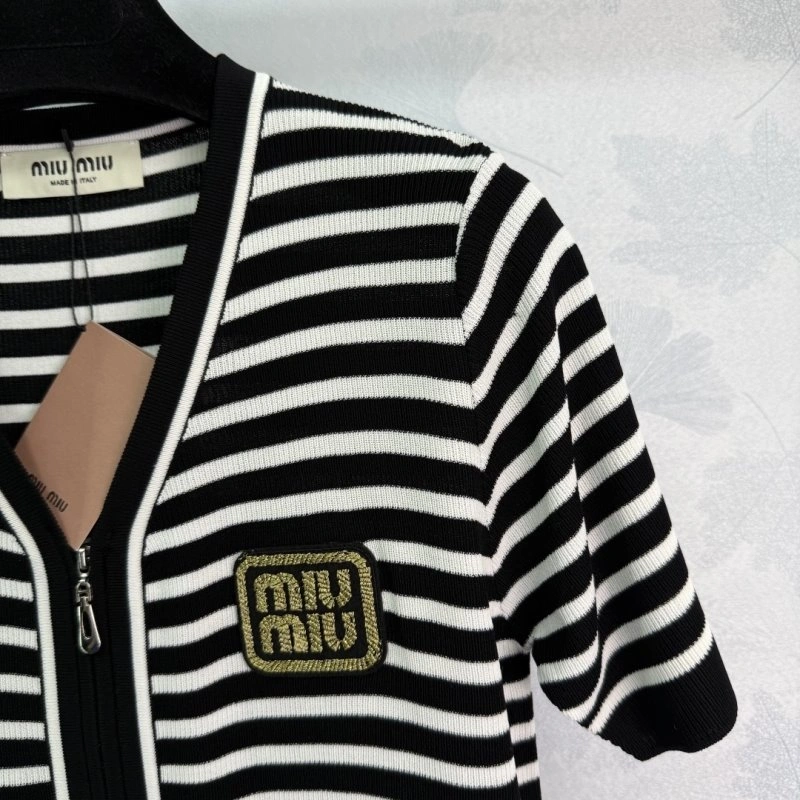 Miu Miu T-Shirts Breathable 156092