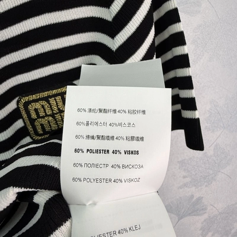 Miu Miu T-Shirts Breathable 156092