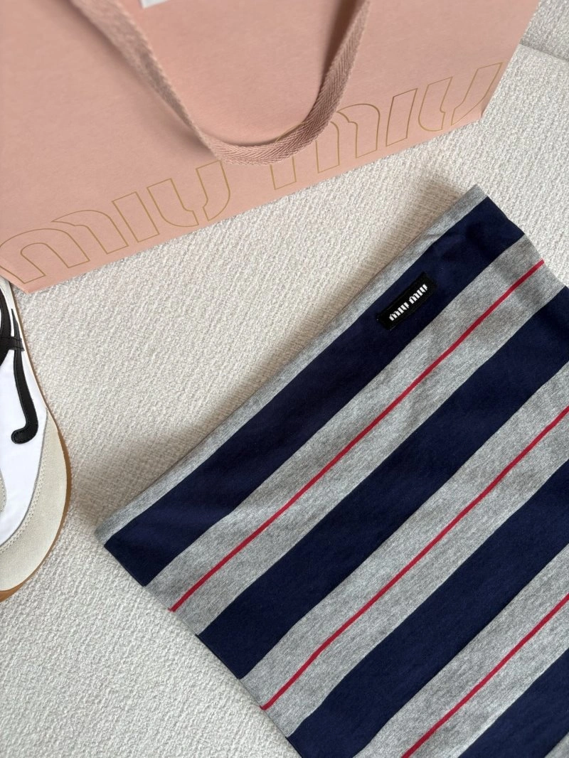 RelaxedFit Miu Miu T-Shirts 156085