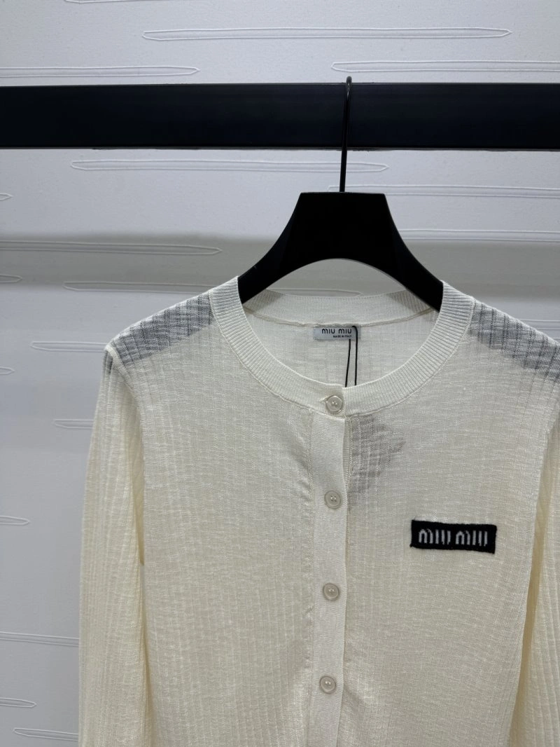 Miu Miu T-Shirts Durable 156148