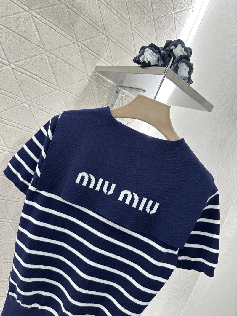 Miu Miu T-Shirts ModernLook 156055